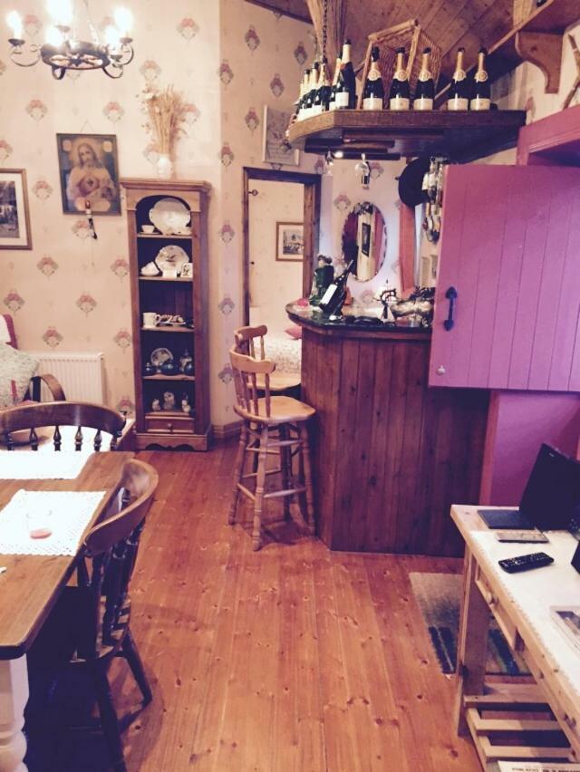 Teresas Cottage Donegal Town Exterior foto